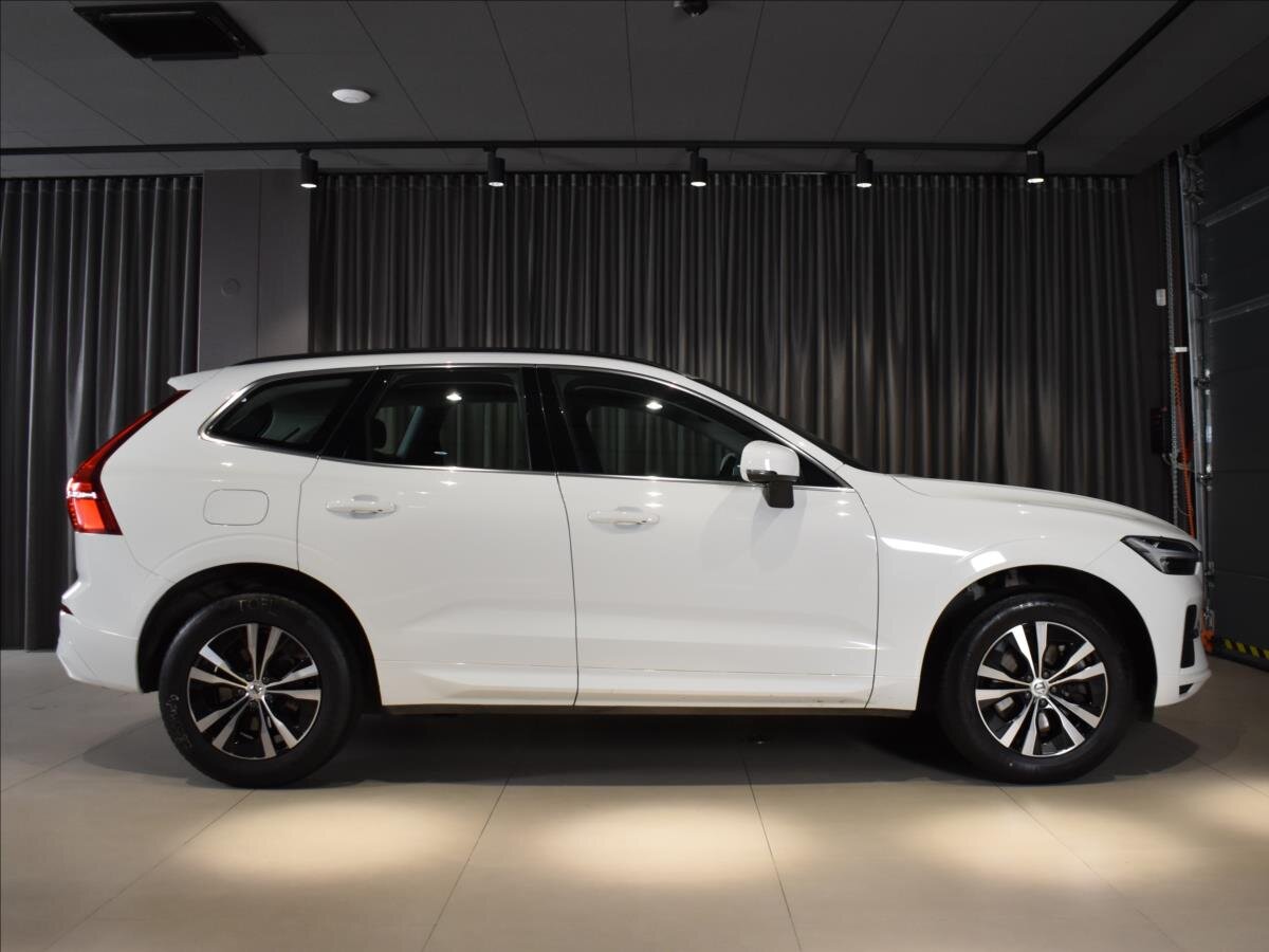 Volvo XC60 SUV / Terénní 2,0 l 145 kw
