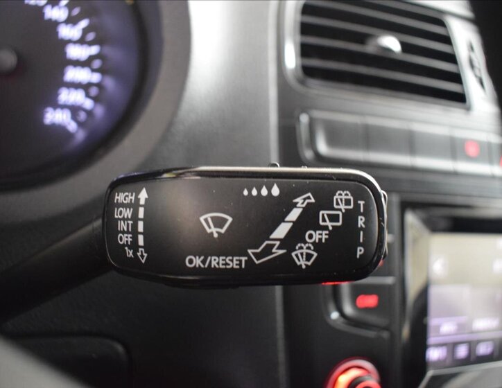 Volkswagen Polo Hatchback 999,0 44 kw