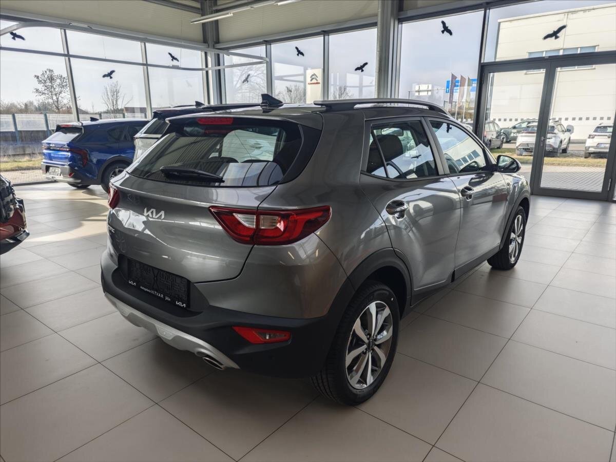 KIA Stonic CUV / Crossover 1,2 l 57 kw