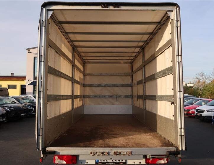 Mercedes-Benz Sprinter 19