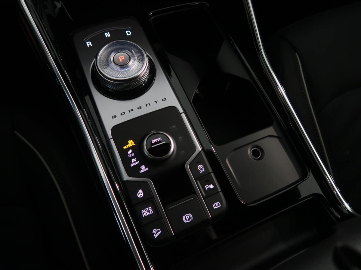 KIA Sorento SUV / Terénní 2,2 l 142 kw