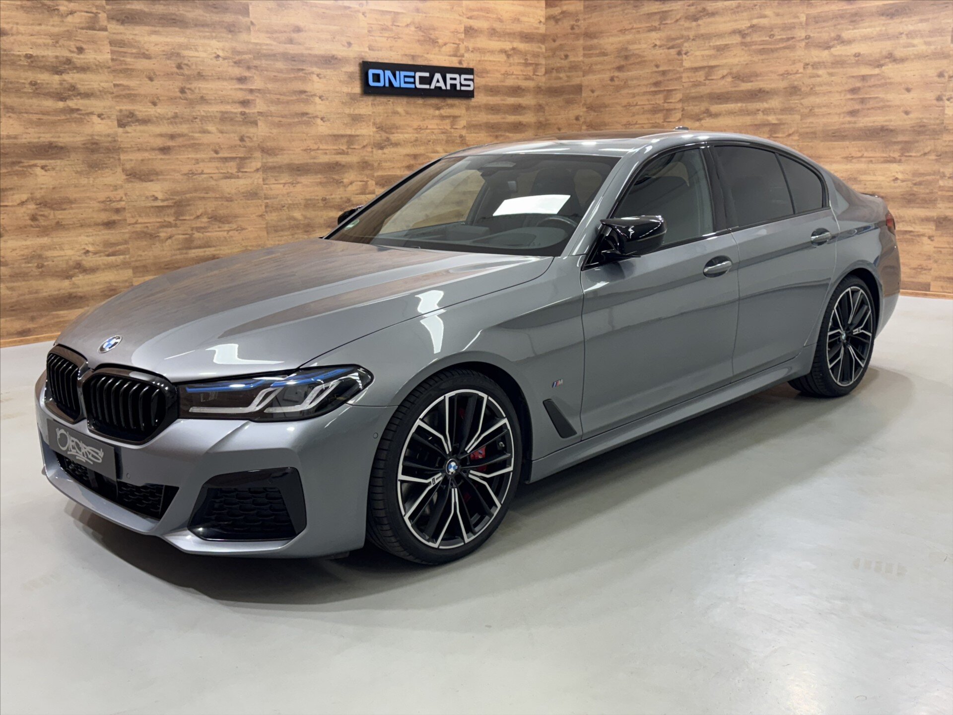 BMW Řada 5 Sedan / Limuzína 4,4 l 390 kw