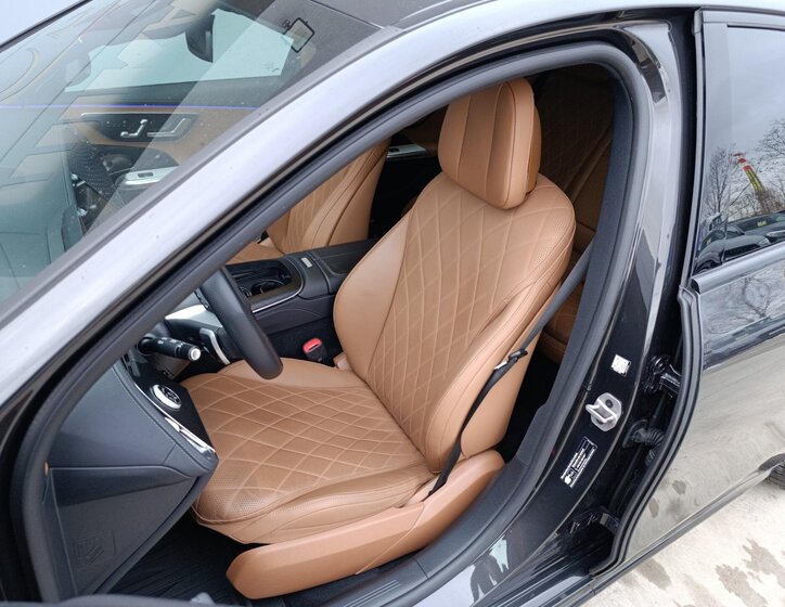 Mercedes-Benz Třídy E Sedan 2,0 l 145 kw