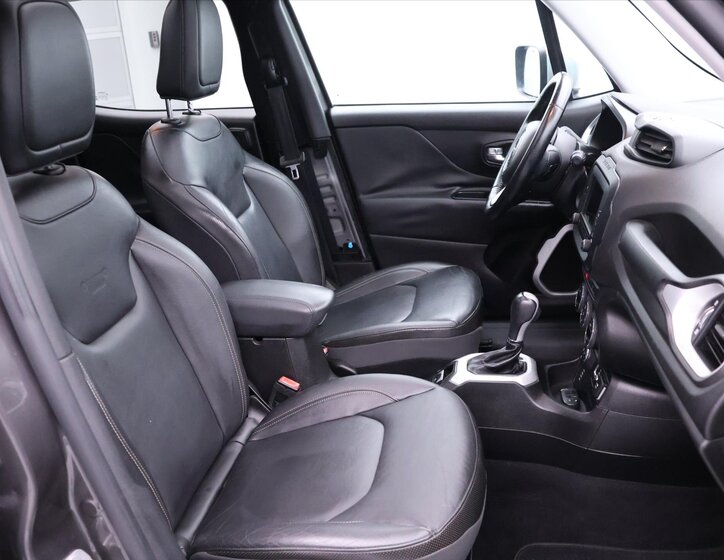 Jeep Renegade SUV 2,0 l 103 kw