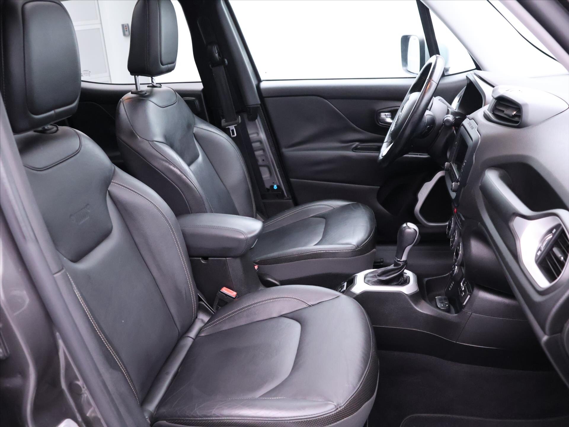 Jeep Renegade SUV 2,0 l 103 kw