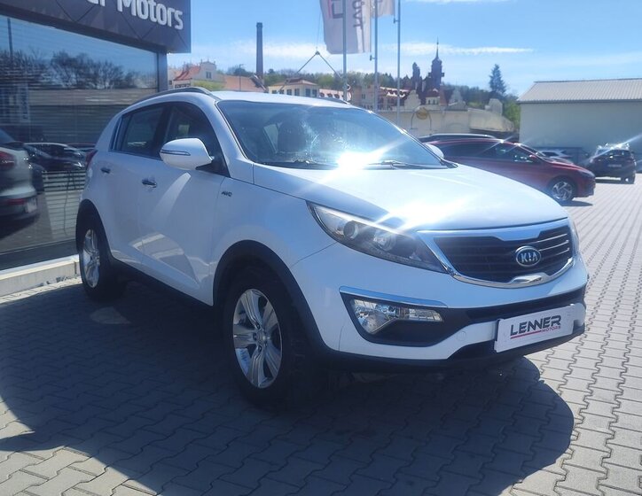 KIA Sportage SUV / Terénní 2,0 l 100 kw