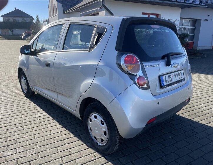 Chevrolet Spark 27