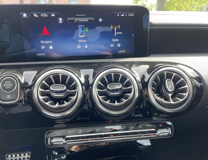 Mercedes-Benz CLA 13