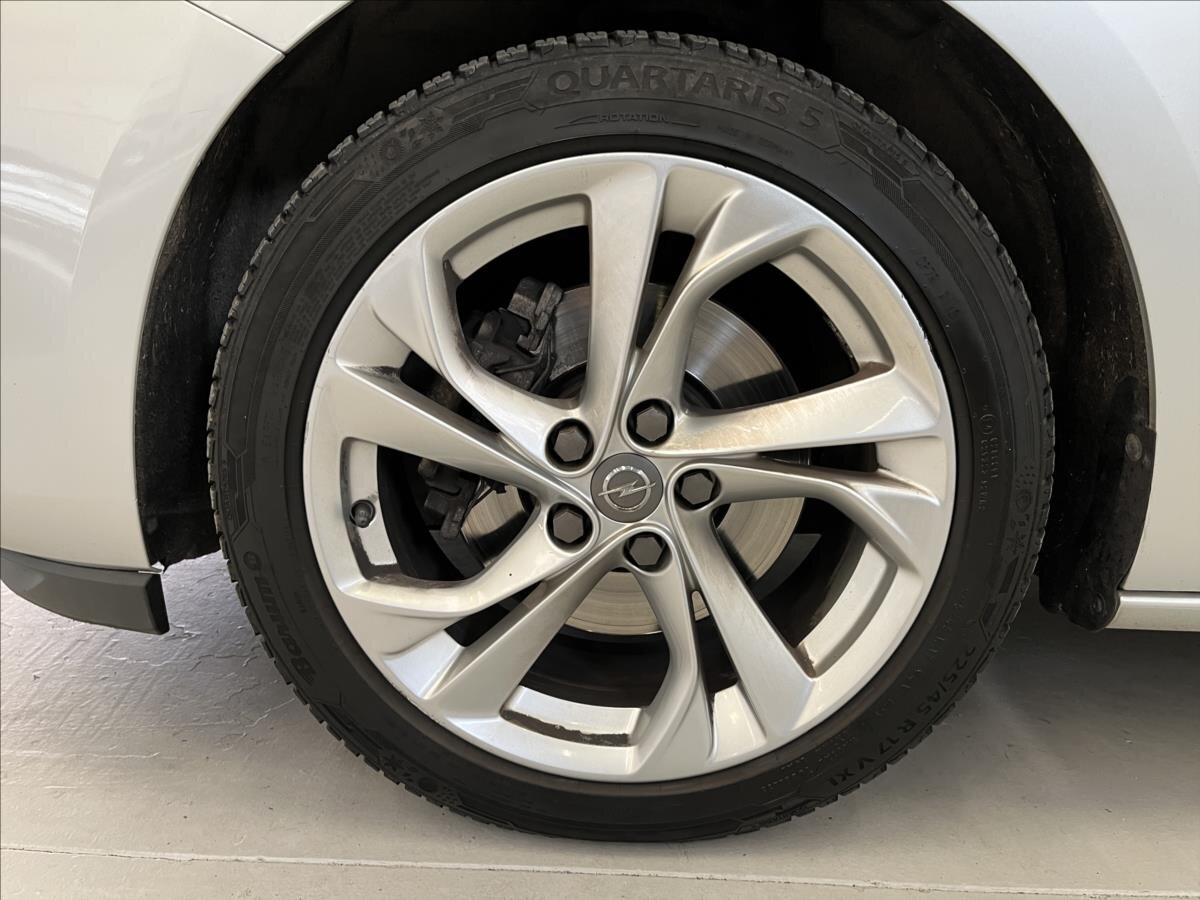 Opel Astra Hatchback 1,6 l 118 kw