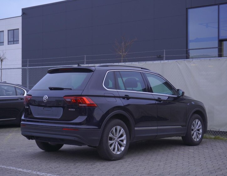 Volkswagen Tiguan 5