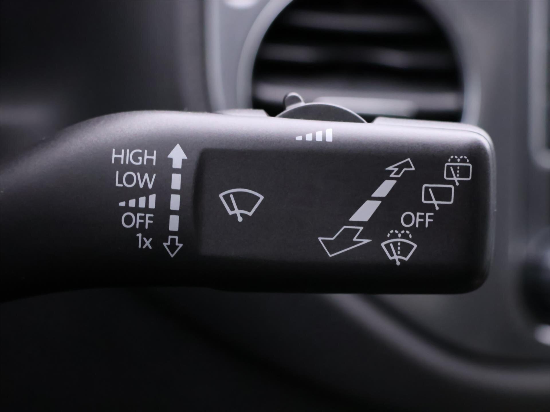 Volkswagen Tiguan SUV 2,0 l 81 kw