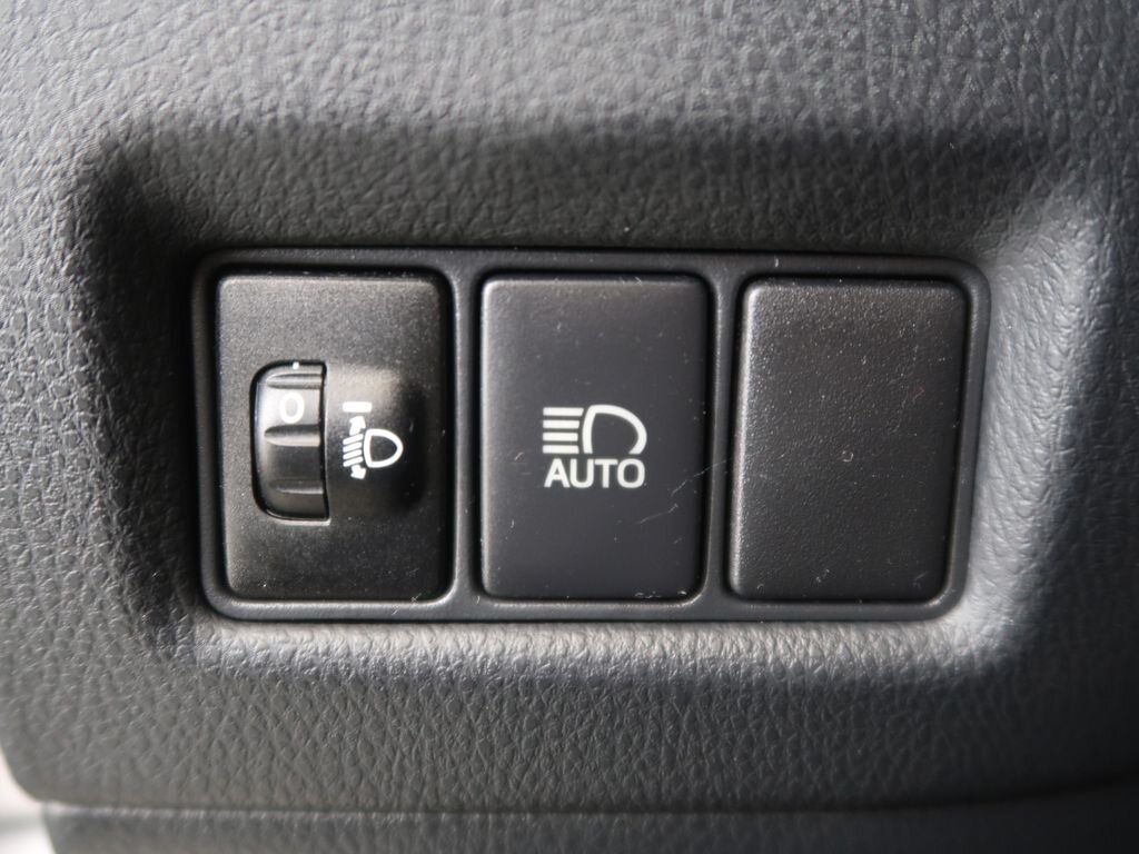 Toyota C-HR SUV / Terénní 1,8 l 72 kw