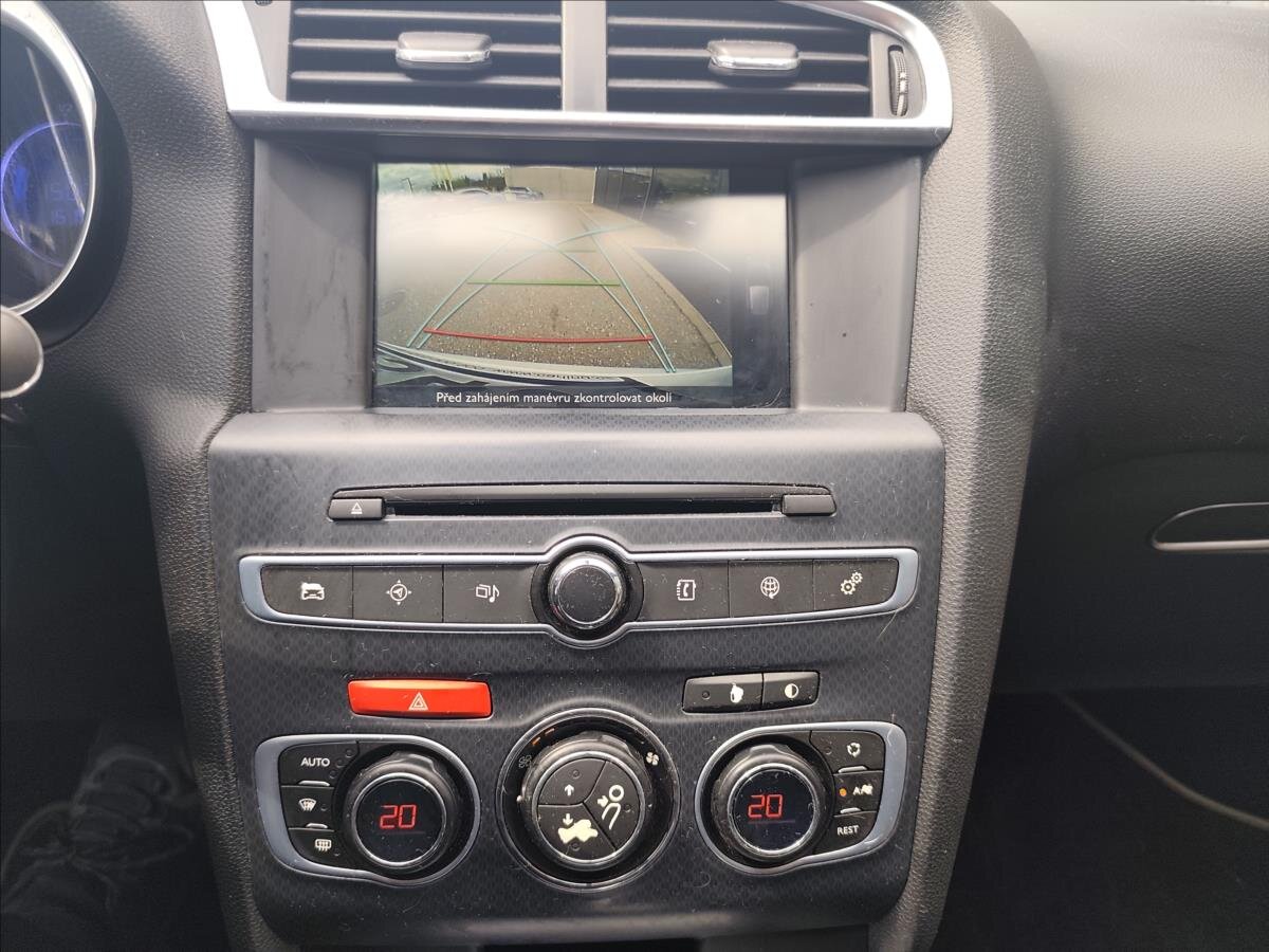 DS Automobiles DS4 Hatchback 2,0 l 133 kw