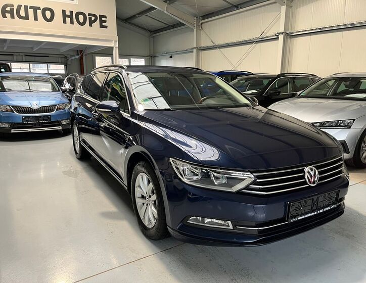 Volkswagen Passat 1