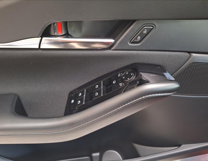 Mazda CX-30 SUV / Terénní 2,5 l 103 kw