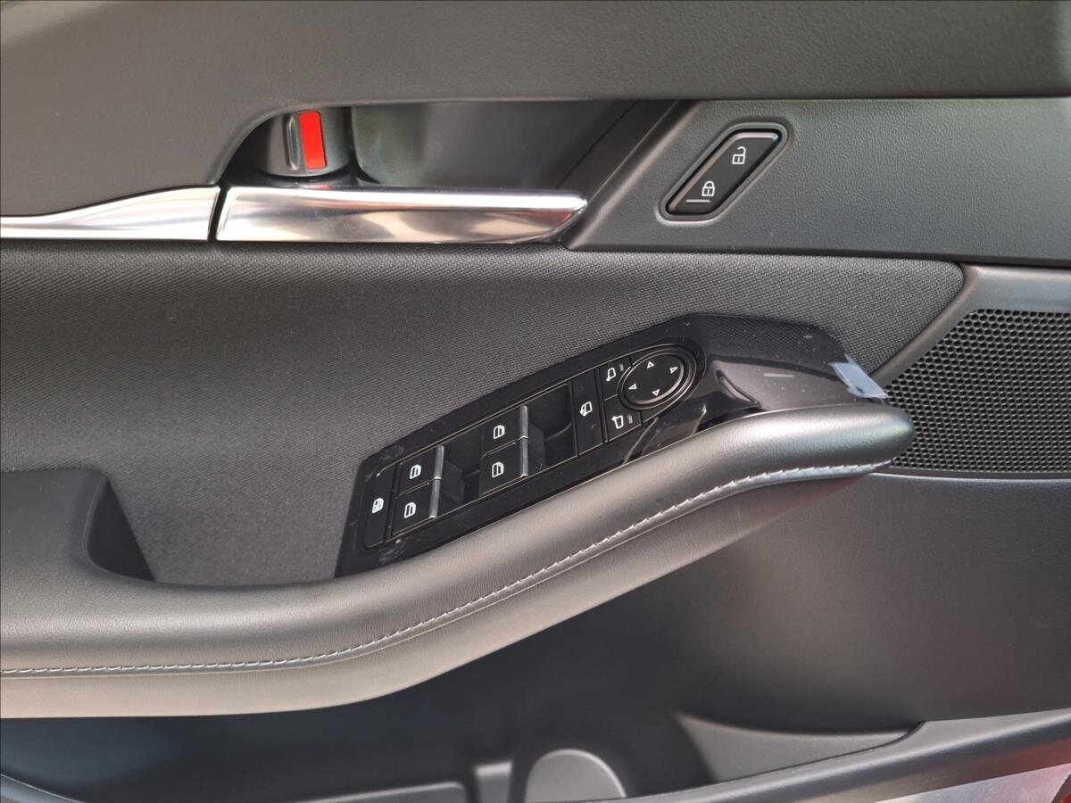 Mazda CX-30 SUV / Terénní 2,5 l 103 kw