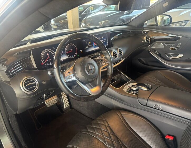 Mercedes-Benz Třídy S Kupé 4,0 l 345 kw