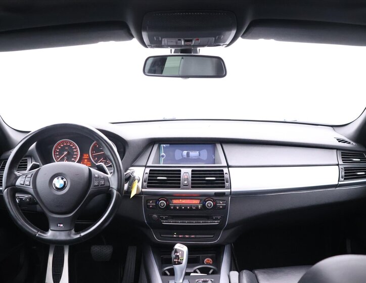 BMW X5 SUV / Terénní 3,0 l 280 kw