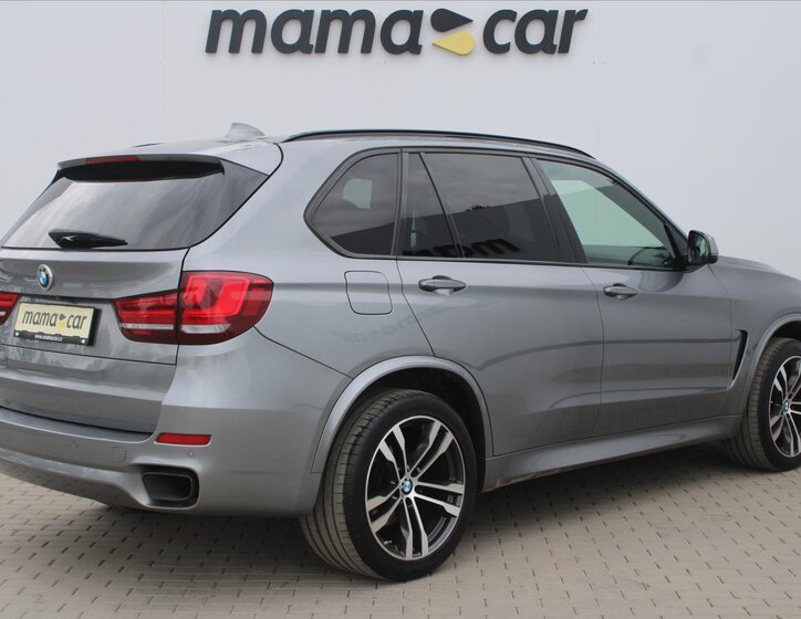 BMW X5 SUV 3,0 l 280 kw