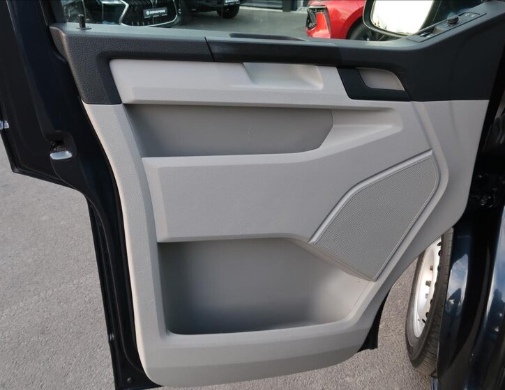 Volkswagen Transporter 23