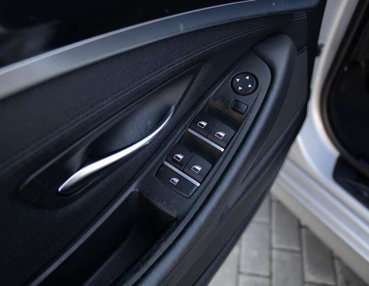 BMW Řada 5 Kombi 2,0 l 160 kw