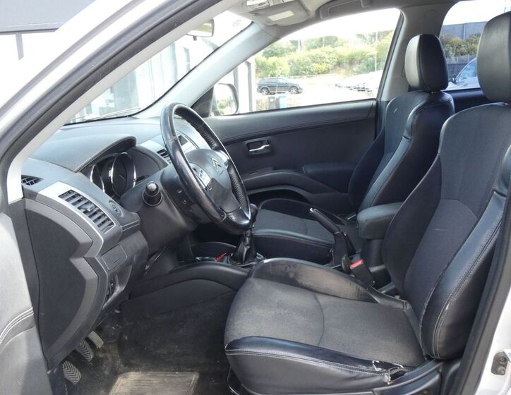 Citroën C-Crosser 14