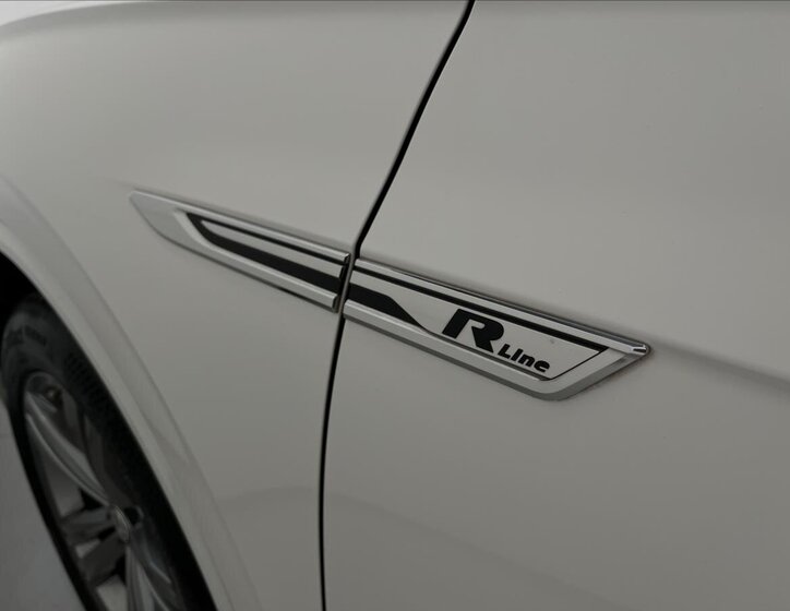 Volkswagen Touareg SUV / Terénní 4,0 l 310 kw