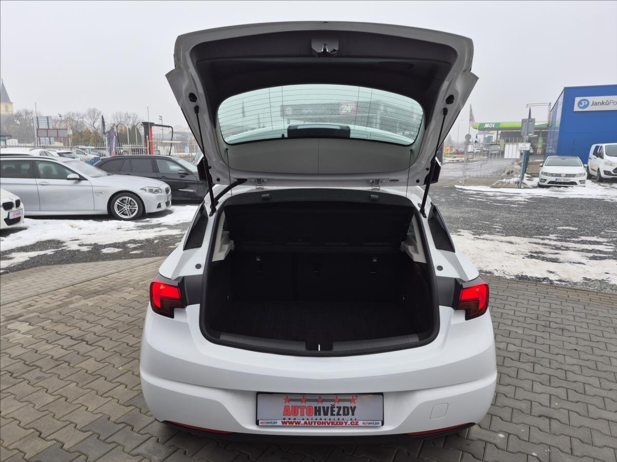 Opel Astra Hatchback 999,0 77 kw