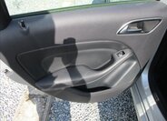 Mercedes-Benz Třídy B Kombi 1,5 l 80 kw