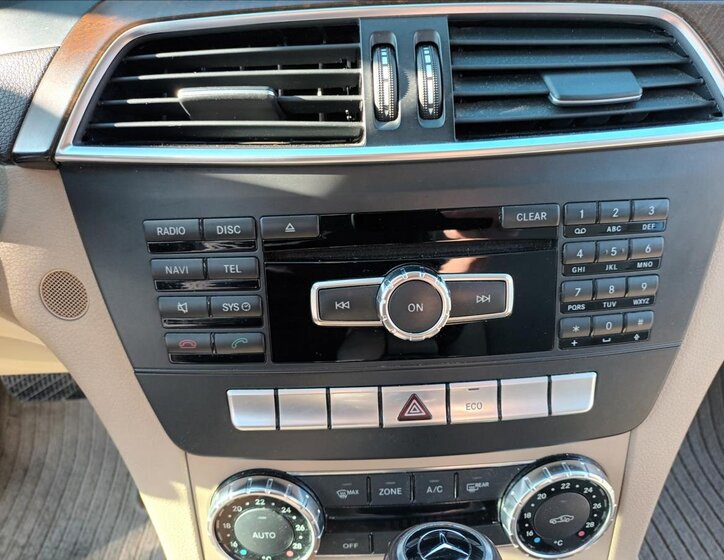 Mercedes-Benz Třídy C Kombi 2,1 l 100 kw