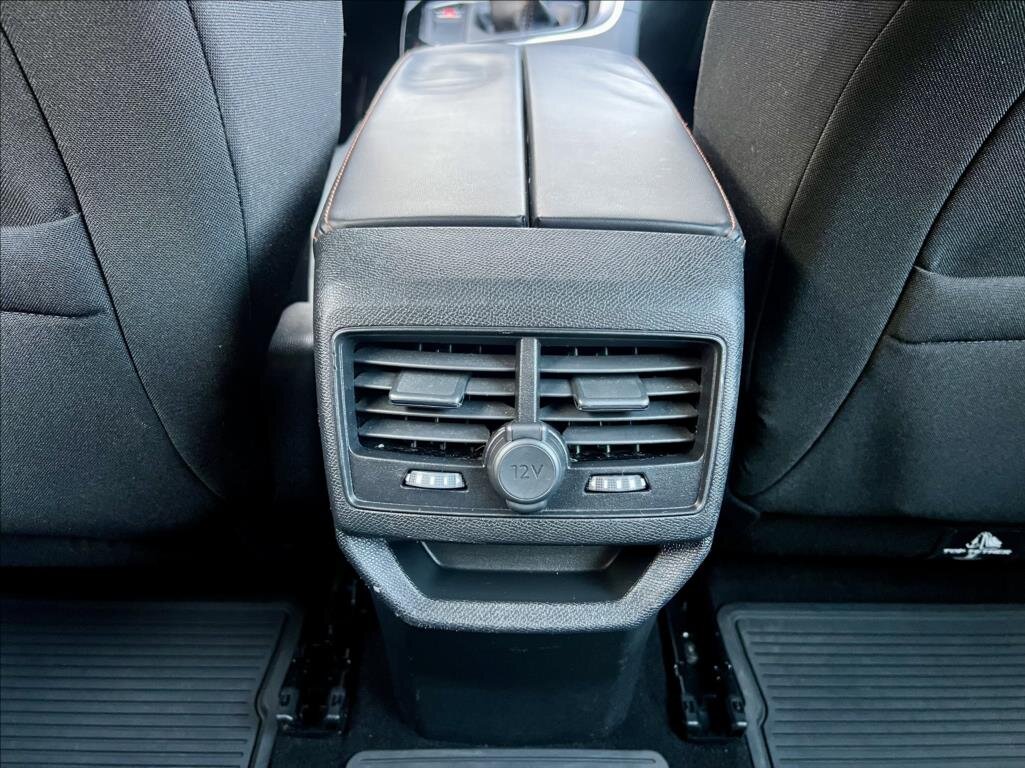 Peugeot 3008 SUV / Terénní 1,2 l 96 kw