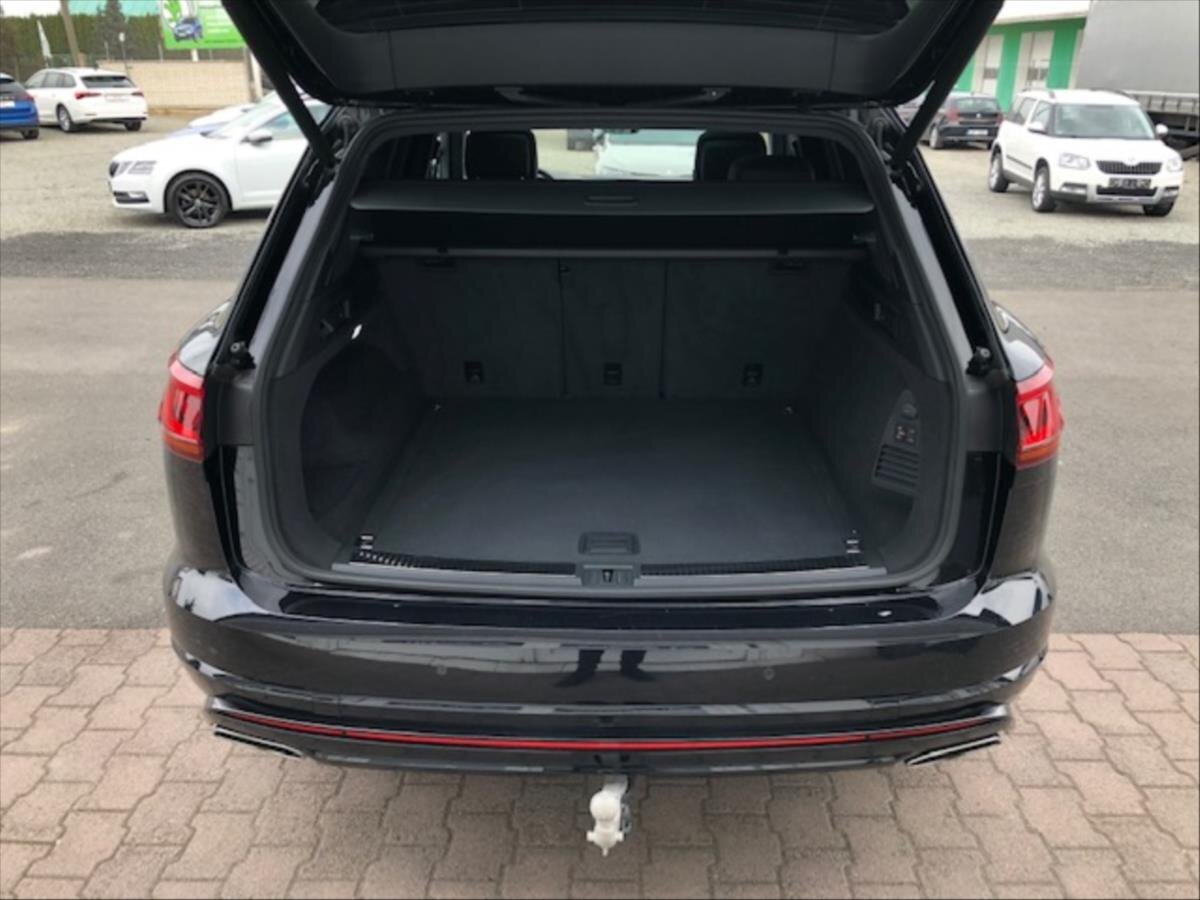 Volkswagen Touareg Kombi 3,0 l 210 kw