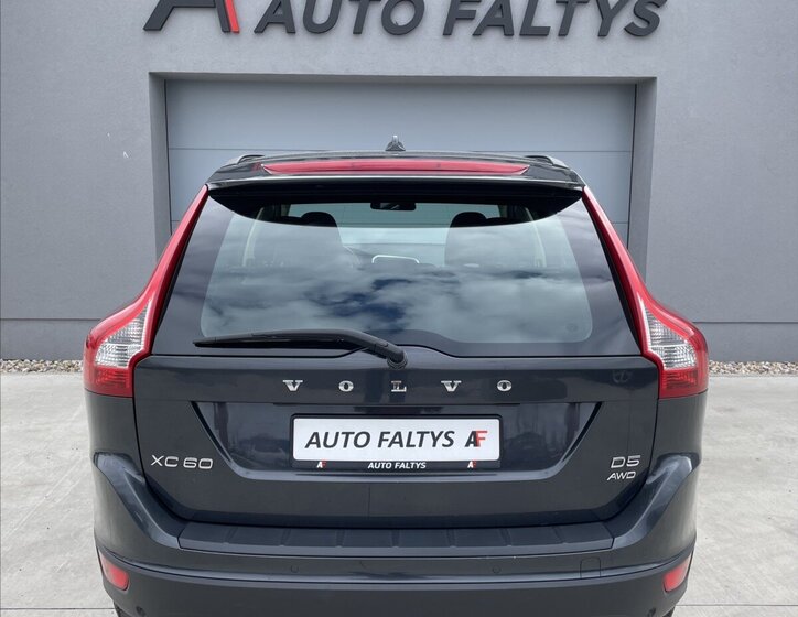 Volvo XC60 Kombi 2,4 l 151 kw