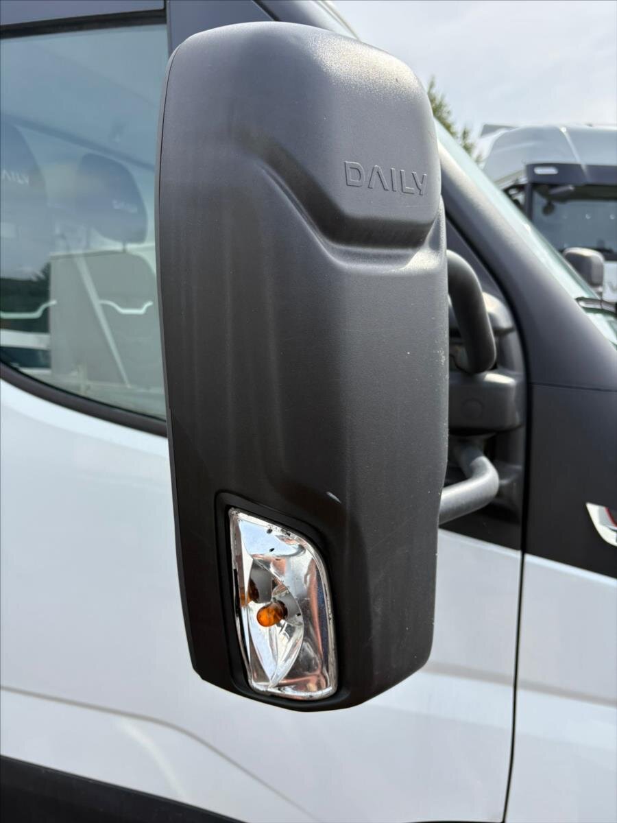 Iveco Ostatní Skříň 3,0 l 132 kw