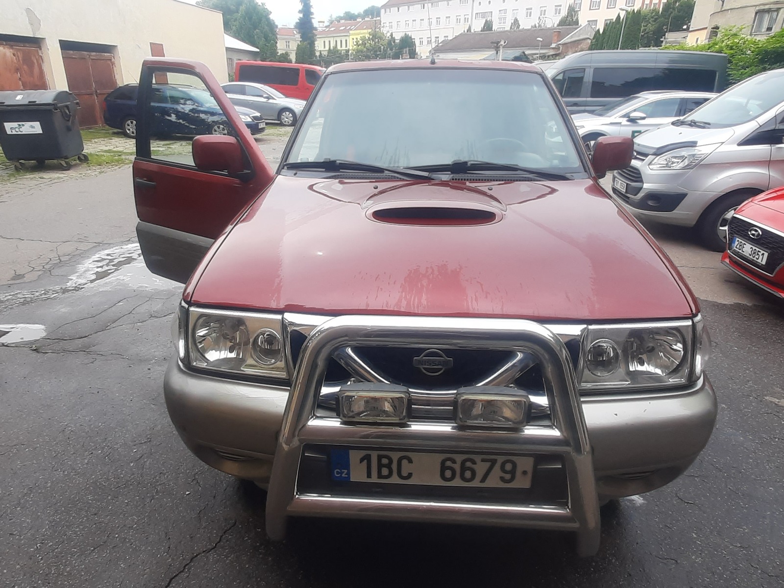 Nissan Terrano II 15