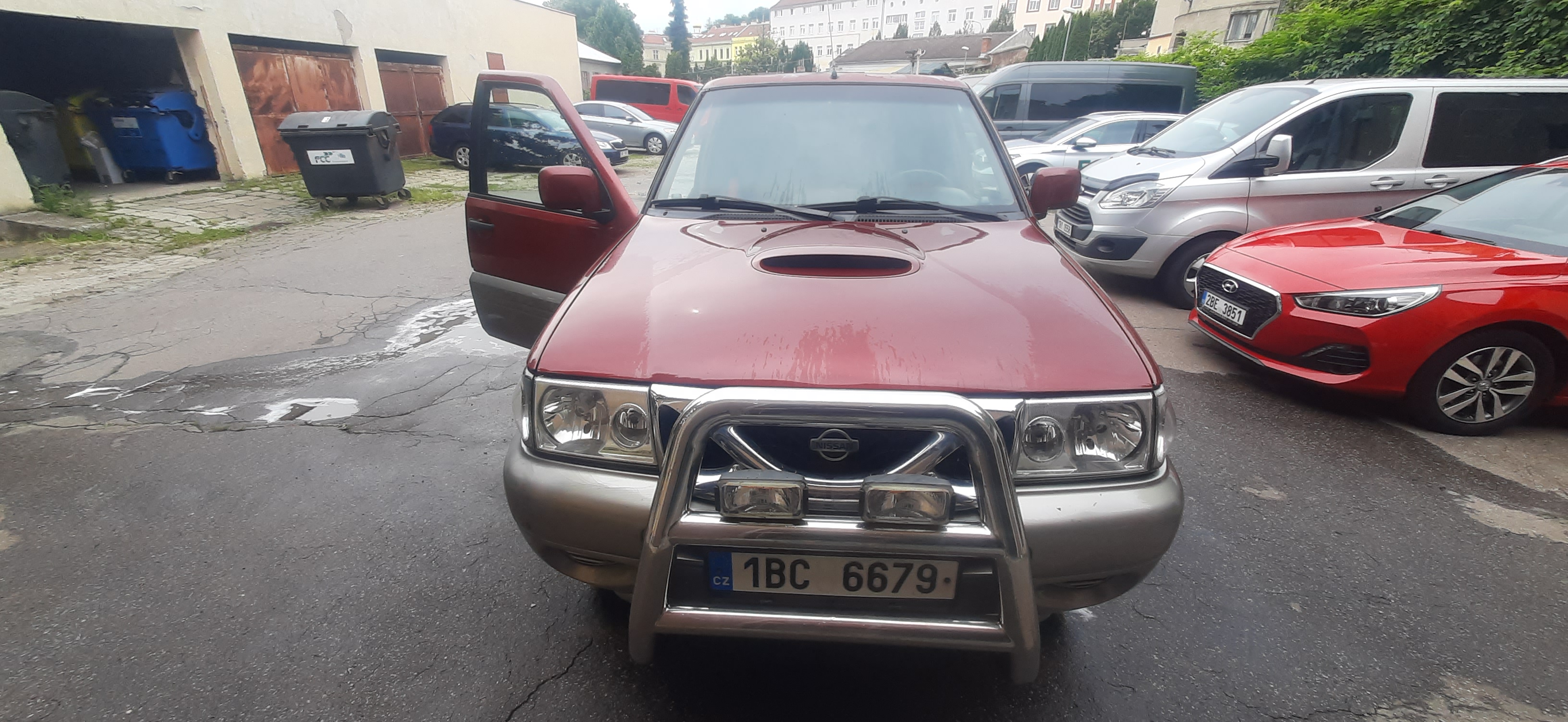 Nissan Terrano II