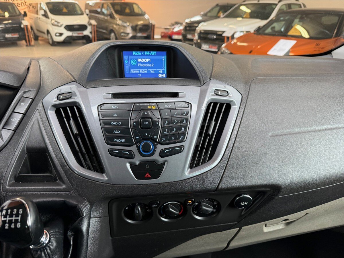 Ford Tourneo Custom MPV 2,2 l 92 kw