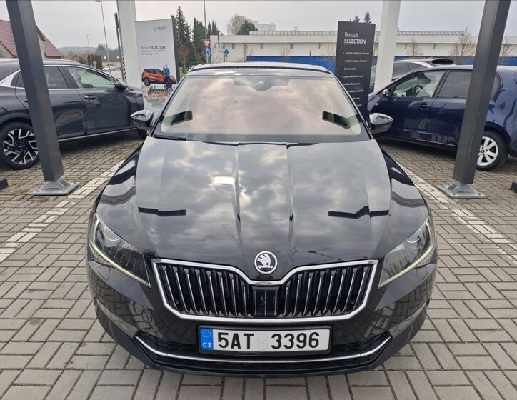 Škoda Superb Sedan / Limuzína 2,0 l 110 kw