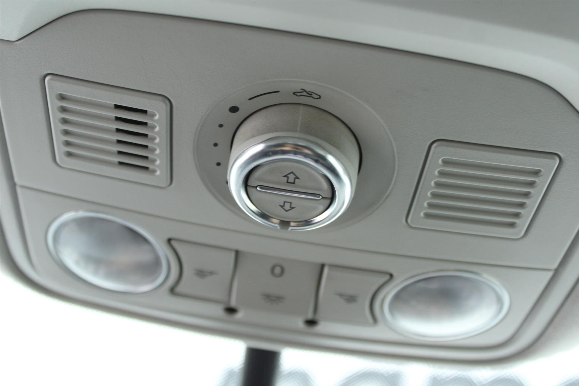 Volkswagen Touran MPV 2,0 l 103 kw