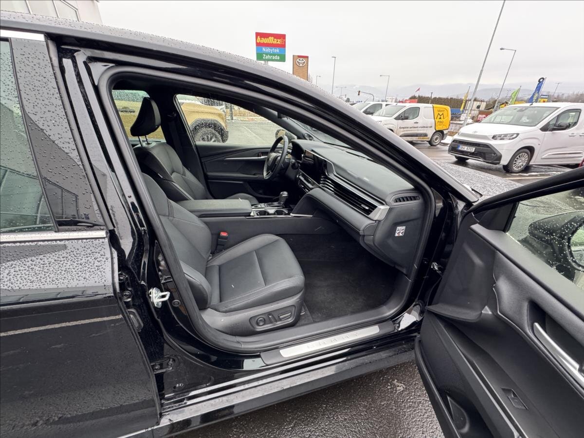 Toyota Camry Sedan 2,5 l 137 kw