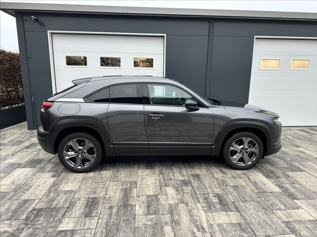 Mazda MX-30 SUV / Terénní 0,0 107 kw