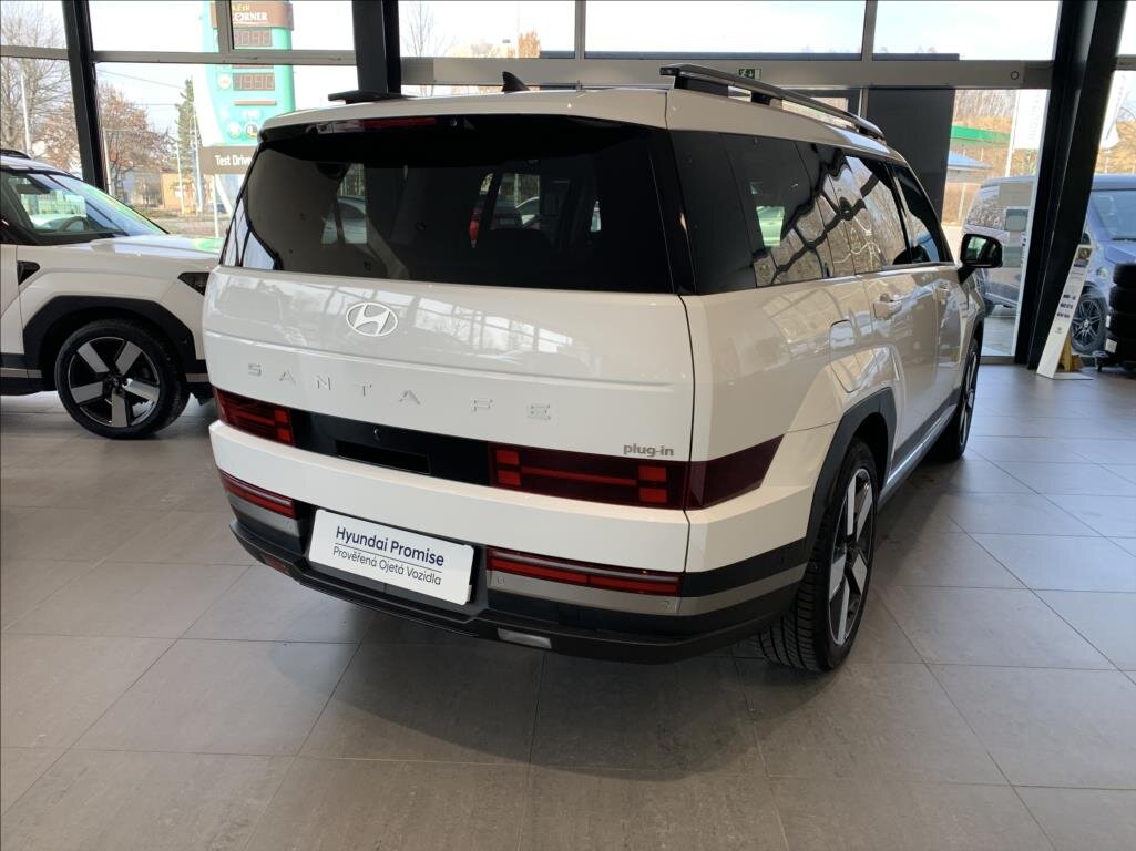 Hyundai Santa Fe SUV / Terénní 1,6 l 117 kw