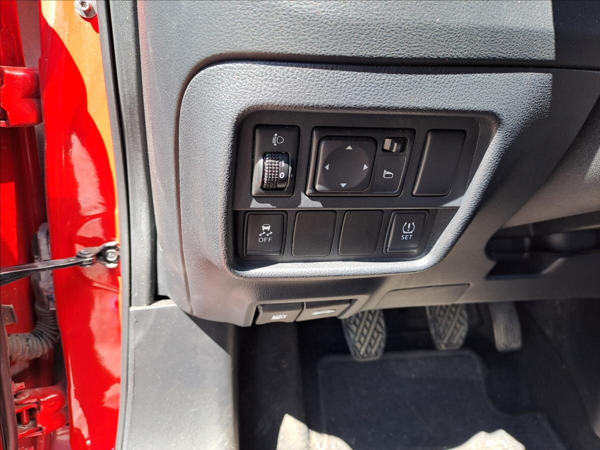 Nissan Juke SUV / Terénní 1,6 l 69 kw