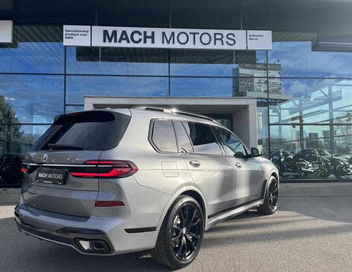 BMW X7 4