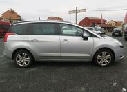 Peugeot 5008 MPV 2,0 l 120 kw