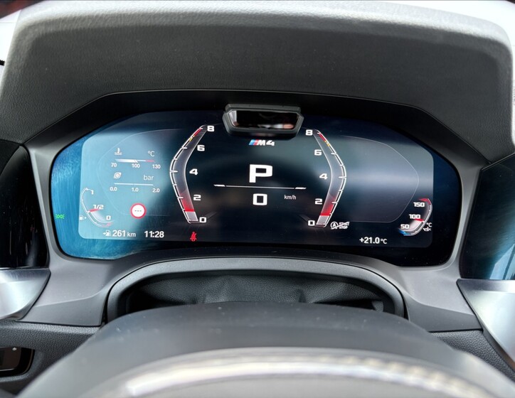 BMW M4 21