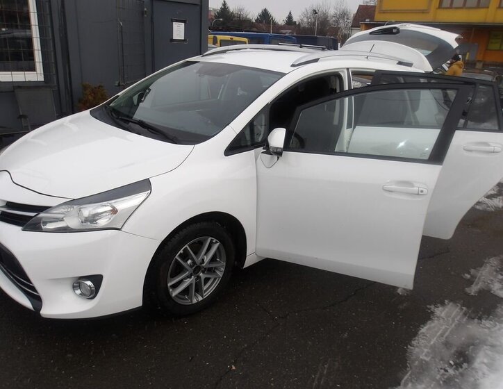 Toyota Verso MPV 1,6 l 82 kw