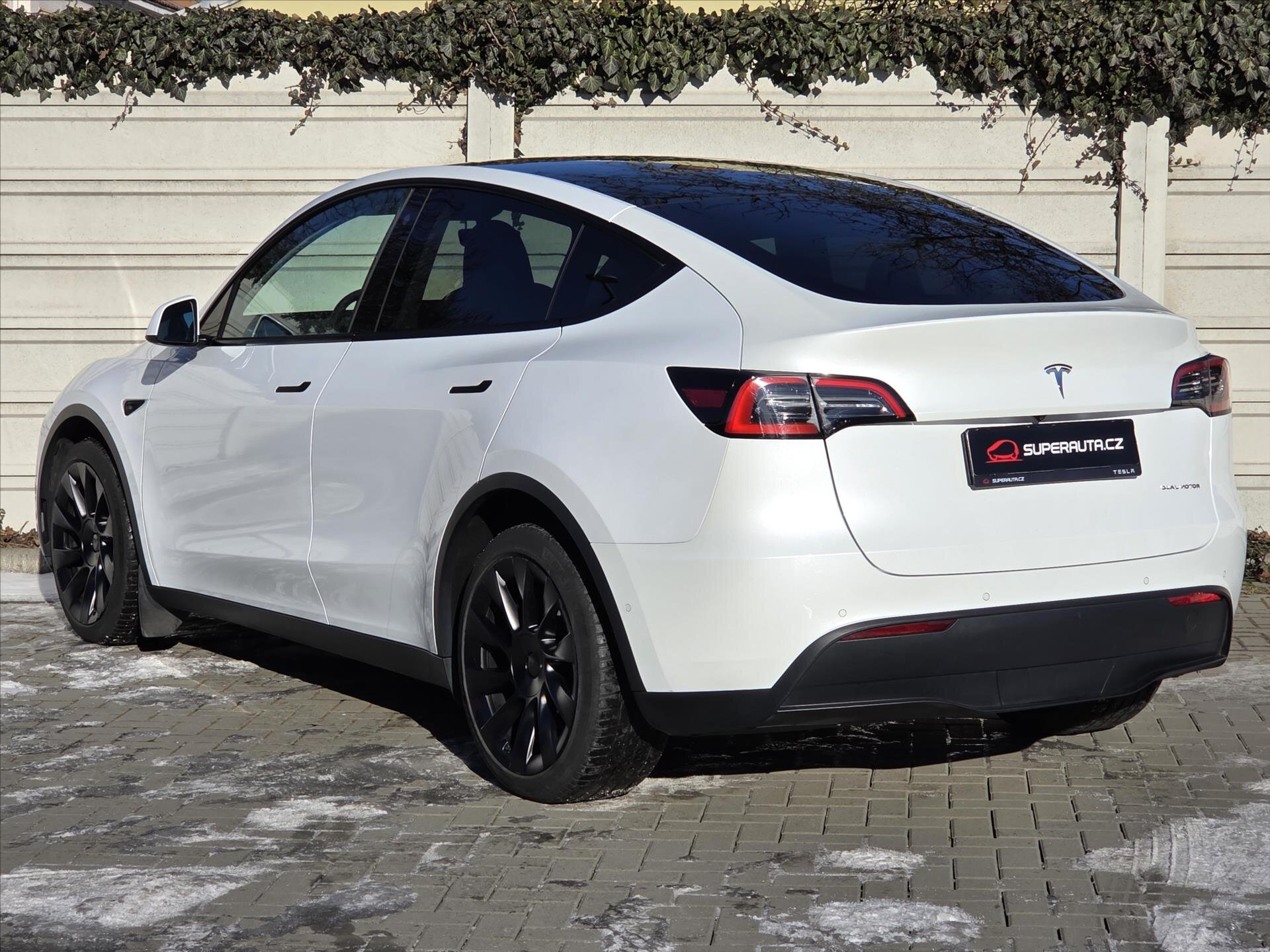 Tesla Model Y SUV 0,0 378 kw