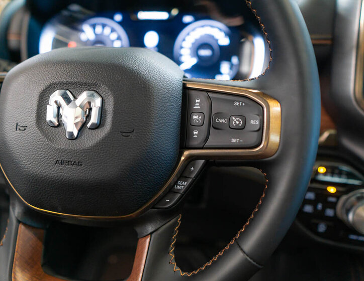 Dodge RAM Pick-up 5,7 l 291 kw