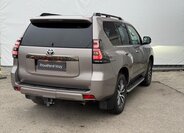 Toyota Land Cruiser SUV 2,8 l 150 kw
